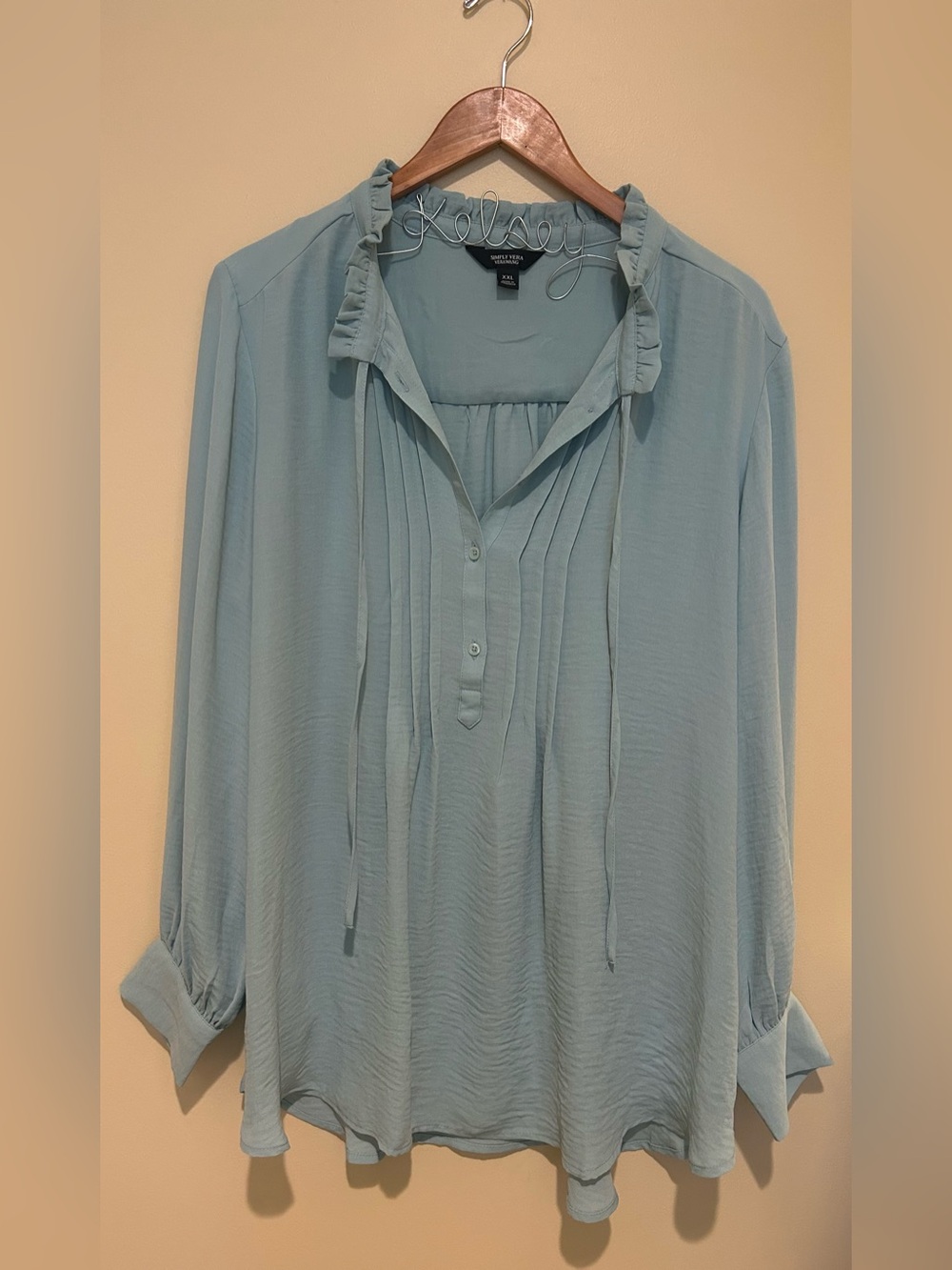 Simply Vera Vera Wang Light Blue Ruffle-Neck Pleated Blouse Boho Like New
XXL